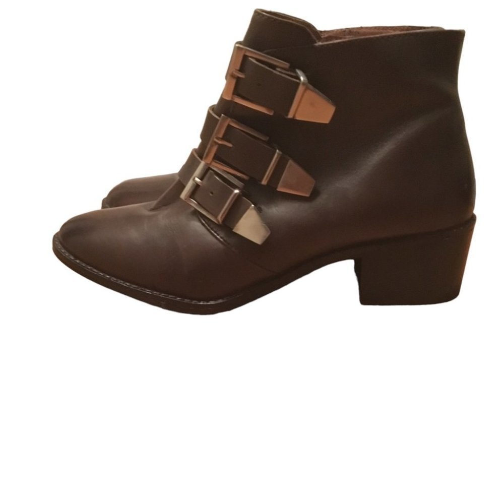 29 Porter Rd Ankle Booties